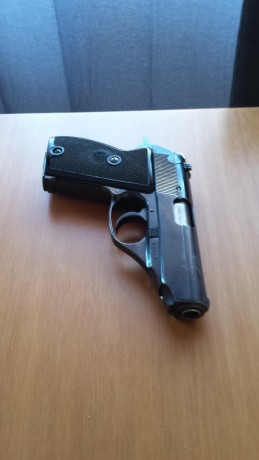 Astra Constable,semiautomatica calibre 9 corto(380) ligera y compacta copia de la walter PPK,fabricada 00