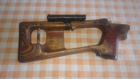 Hola,vendo dos culatas con sus guardamanos de un tigre,una es de madera laminada clara con acabado al 12