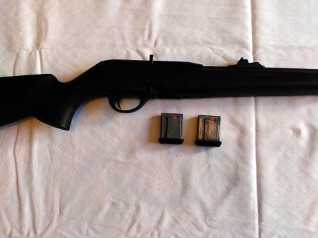 --Nueva--Sin Estrenar--
Carabina Semiautomatica Remington 597 - Calibre 22 Magnun,
Se entrega con 2 cargadores 01