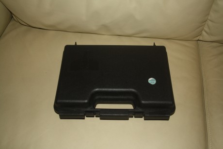 Vendo tanfoglio limited del 45, con dos cargadores, caja para transporte no original, dos baquetas de 20