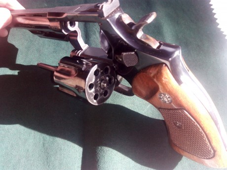    ¡¡VENDIDO!!   

Hola amigos, Vendo por  Un revolver Llama modelo <<Comanche I >> de 6 pulgadas, 10