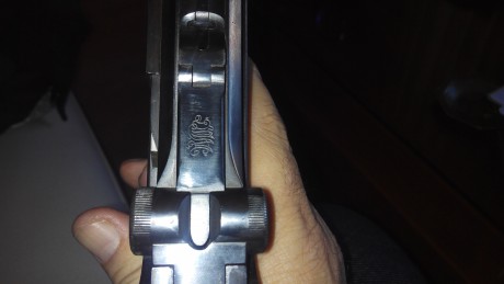 Hola a todos me han ofrecido una Luger P08, y me han surgido varias dudas después de verla y leer algunos 02