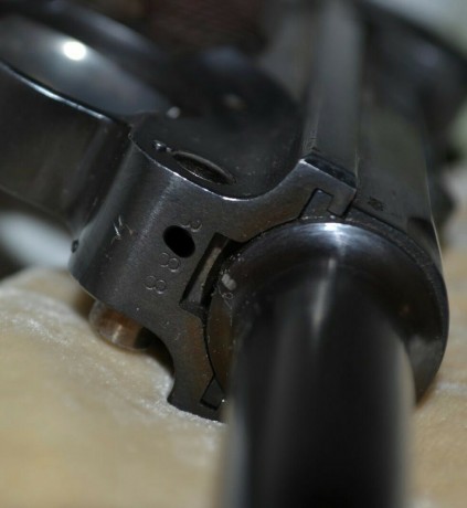 Hola a todos me han ofrecido una Luger P08, y me han surgido varias dudas después de verla y leer algunos 62