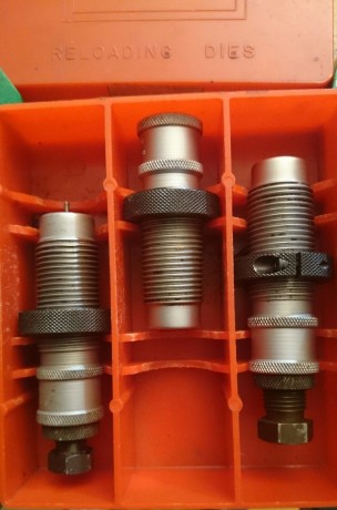 Buenos días
Por ofrecimiento a un compañero que puso un mensaje de venta, que no llevaba ni precio ni 02