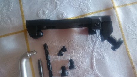 Hola,vendo visor con su montura tipo PU con todos sus accesorios para mosin nagant,el visor no es original,la 11