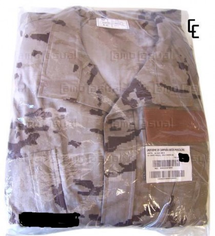 Vendo uniforme  del ejército español  color árido pixelado, TALLA  1N, equivalen aproximadamente a una 02