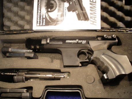 Un compañero del clud, me pide que le gestione la venta de su pistola HAMMERLI SP 20 calibre 22 Lr. y 00