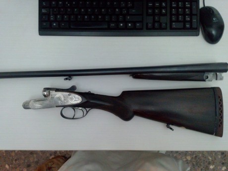 Vendo escopeta plana calibre 20, marca Hispano-inglesa, pletinas enteras grabadas, muy buen estado de 01