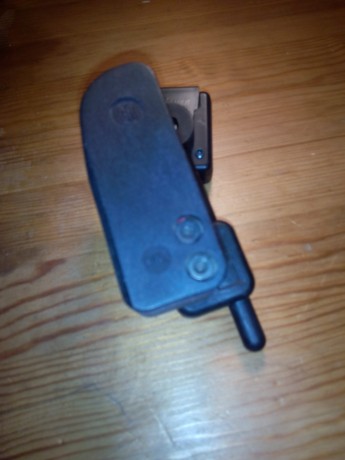 Vendo funda extracción rápida de la marca HS para los modelos GLOCK, 17; 19...
Perfecto estado de funcionamiento 01