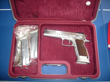 vendo tanfiglio limited 9m esta en murcia atiendo por wassas 629418750 precio 6oo euros PA310268.JPG  00