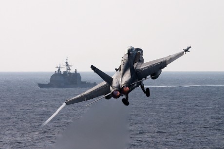 Pues eso, en este hilo pretendo deleitaros como amantes de los aviones de combate que sois muchos, con 132
