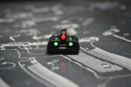 Hola amigos, pongo a la venta elementos de puntería para Glock 17. Los he tenido puestos 6 meses. Pero 01