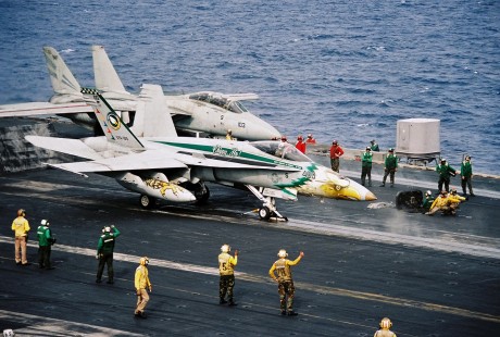 Pues eso, en este hilo pretendo deleitaros como amantes de los aviones de combate que sois muchos, con 130