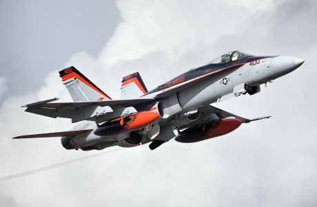 Pues eso, en este hilo pretendo deleitaros como amantes de los aviones de combate que sois muchos, con 161