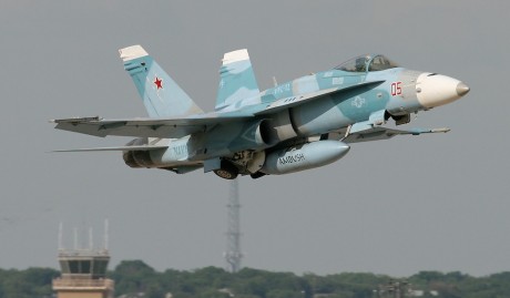 Pues eso, en este hilo pretendo deleitaros como amantes de los aviones de combate que sois muchos, con 171