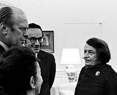 En otro hilo hago referencia a ¨Atlas shrugged¨, una de las obras de Ayn Rand.  Pensando en ello me he 00