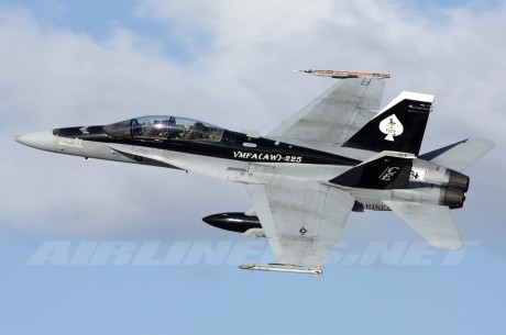 Pues eso, en este hilo pretendo deleitaros como amantes de los aviones de combate que sois muchos, con 32