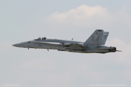 Pues eso, en este hilo pretendo deleitaros como amantes de los aviones de combate que sois muchos, con 51