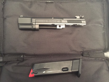 Se vende Cz 85 mas el kit del 22, muy cuidada poco uso con alza micrometrica en los dos calibres y gatillo 12