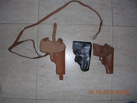 Lo dicho, busco funda para este arma tan pequeña. O por lo menos foto o medidas para poder hacer una.
gracias 50