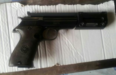 Se vende pistola browning fn gp35 del calibre 9mm parabellum. Esta guiada en F. Esta en muy buen estado. 11