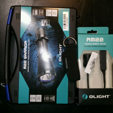 Hola a todos...pues eso ..vendo linterna tactica olight m22 warrior  950 lumenes 4 modos 2015+ tactical 02