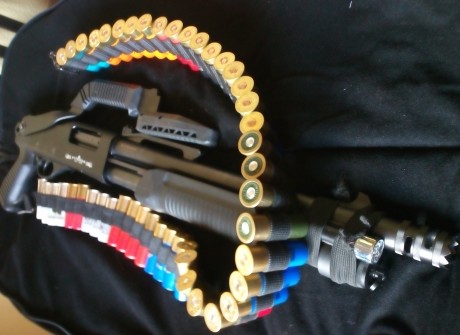 hola,vendo escopeta stinger tactical de 38cm,con culata plegable y otra normal,no ha tirado ni una caja 122