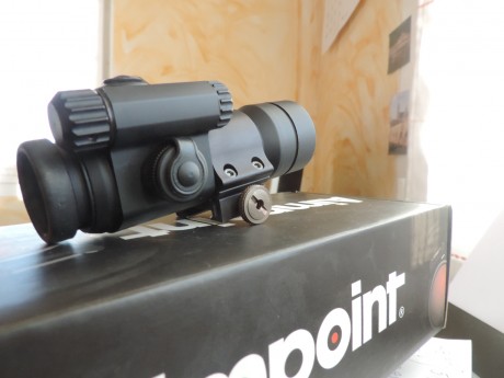 Vendo, visor Aimpoint modelo CompC .Es un visor de alta calidad. Sin apenas uso y siempre en galeria de 00