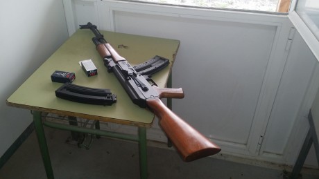 Hola,saco este nuevo tema,pues como yo,muchos de vosotros,amantes de las armas de corte tactico del 22,customizais,vestis,adornais 61