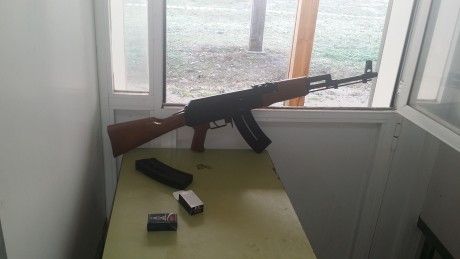Hola,saco este nuevo tema,pues como yo,muchos de vosotros,amantes de las armas de corte tactico del 22,customizais,vestis,adornais 60