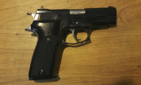 Vendo pistola RUGER LCP Cal. 380 Auto. Prácticamente sin usar.En su caja original, con su funda y candado. 80