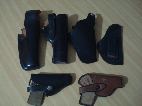  DSC06881.JPG  DSC06882.JPG  DSC06883.JPG 

 Siguiendo con la limpieza, de izquierda a derecha parte superior:

Sig 02