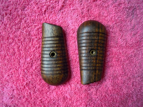 Vendo cachas para pistolas Colt 1911, y todos sus clones, en madera exótica de cocobolo.
-Picadas a 18 140