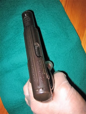 Hola. Vendo Astra 300 en calibre 9mmC. En libro de coleccionista. Del año 1931. Impecable, todo en perfecto 11