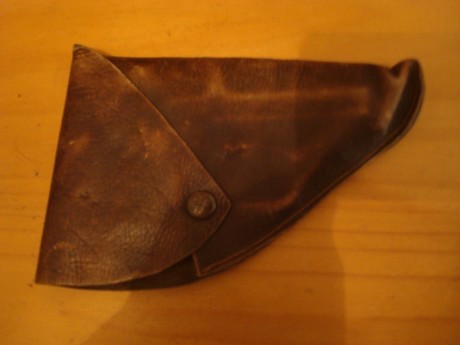  DSC06881.JPG  DSC06882.JPG  DSC06883.JPG 

 Siguiendo con la limpieza, de izquierda a derecha parte superior:

Sig 10