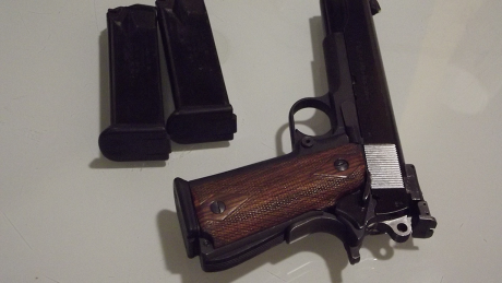 Hola, pues como soy aún de tercera y necesito un arma para subir, pongo en venta esta Para Ordenance, 01
