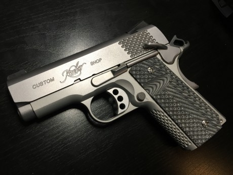 Se vende esta espectacular pistola del fabricante americano KIMBER, en calibre .45 ACP.
Se trata del modelo 02