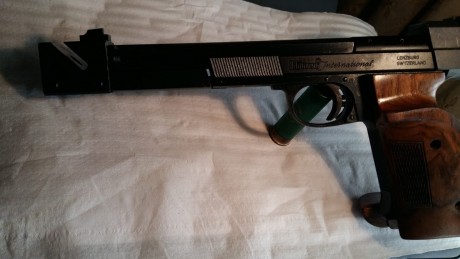 Lo dicho que vendo mi Pistola HAMMERLI, de calibre 22 corto, como se puede ver en las fotos esta practicamente 02