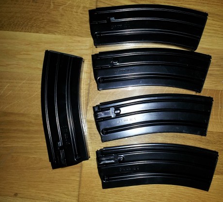 Vendo un lote de 5 cargadores tipo AR15 comprados en NIDEC hace tiempo y SIN USAR

45€ puestos en casa 02