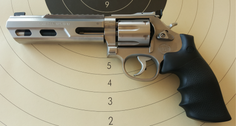 Muy buenas a todos!!!

Vendo este magnífico revolver casi sin uso ya que apenas tengo tiempo para dedicárselo 11