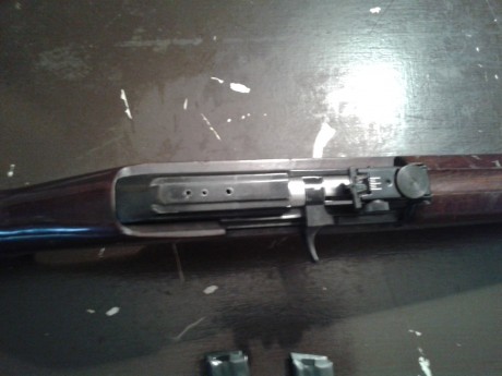 Se vende carabina del 22 de la marca ERMA modelo M1. Fabricacion Alemana. Replica de la M1. Va con 1 cargador. 11