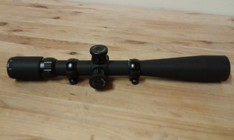 - Vendo visor Bsa " deerhunter " 8-32x44, montado en Steyr, ni golpes ni rayadas de ningún tipo, 01