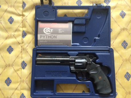 Infinity escepter 9 mm
S&W mp9 pro
Colt Pithon 357
Armero armas largas
Precio lote 3000 00