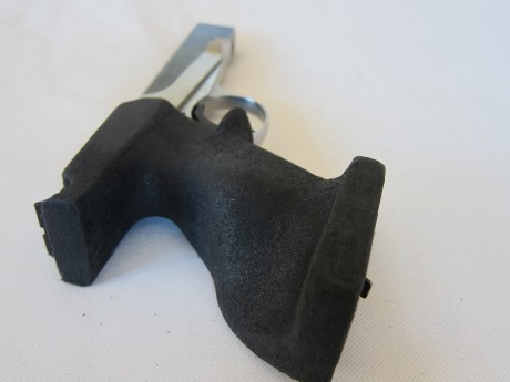 VENDIDA
 Hola . 
Pongo a la venta mi pistola  OLIMPIC, mod. ST-2 del 22 RL , una de mis primeras pistola 30