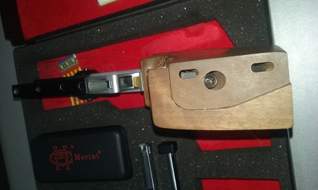  que apenas noto diferencia entre las dos pistolas ,  IMG-20151224-WA0030.jpg pongo a la venta  una de 10