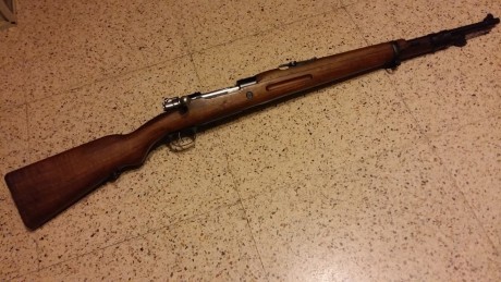 Vendo este Mauser Coruña como se puede ver en las fotos esta muy bien de todo, todas las piezas con la 02
