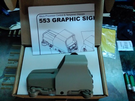 REBAJADO a 45 euros.
Vendo visor holográfico Red Dot tipo Eotech 553. 
Nuevo, nunca se ha usado. 
Ideal 01