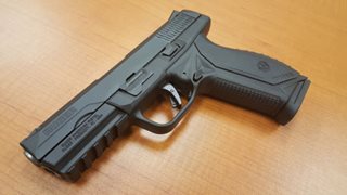 Podemos empezar por Ruger:

https://www.armas.es/mundo-armas/33024-ruger-anuncia-oficialmente-el-lanzamiento-de-la-american-pistol

Vídeos 07