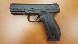Podemos empezar por Ruger:

https://www.armas.es/mundo-armas/33024-ruger-anuncia-oficialmente-el-lanzamiento-de-la-american-pistol

Vídeos 06