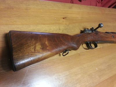 Buenos dias.
Cambio un rifle "cetmetón", fr8 modelo original con el cerrojo recto, todos sus 02